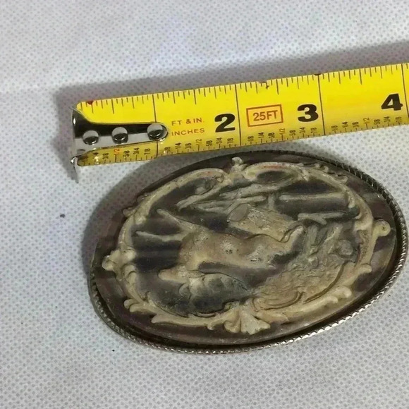 Soapstone Gray Belt Buckle Deer Jumping over a log 1970s - Picture 3 of 3